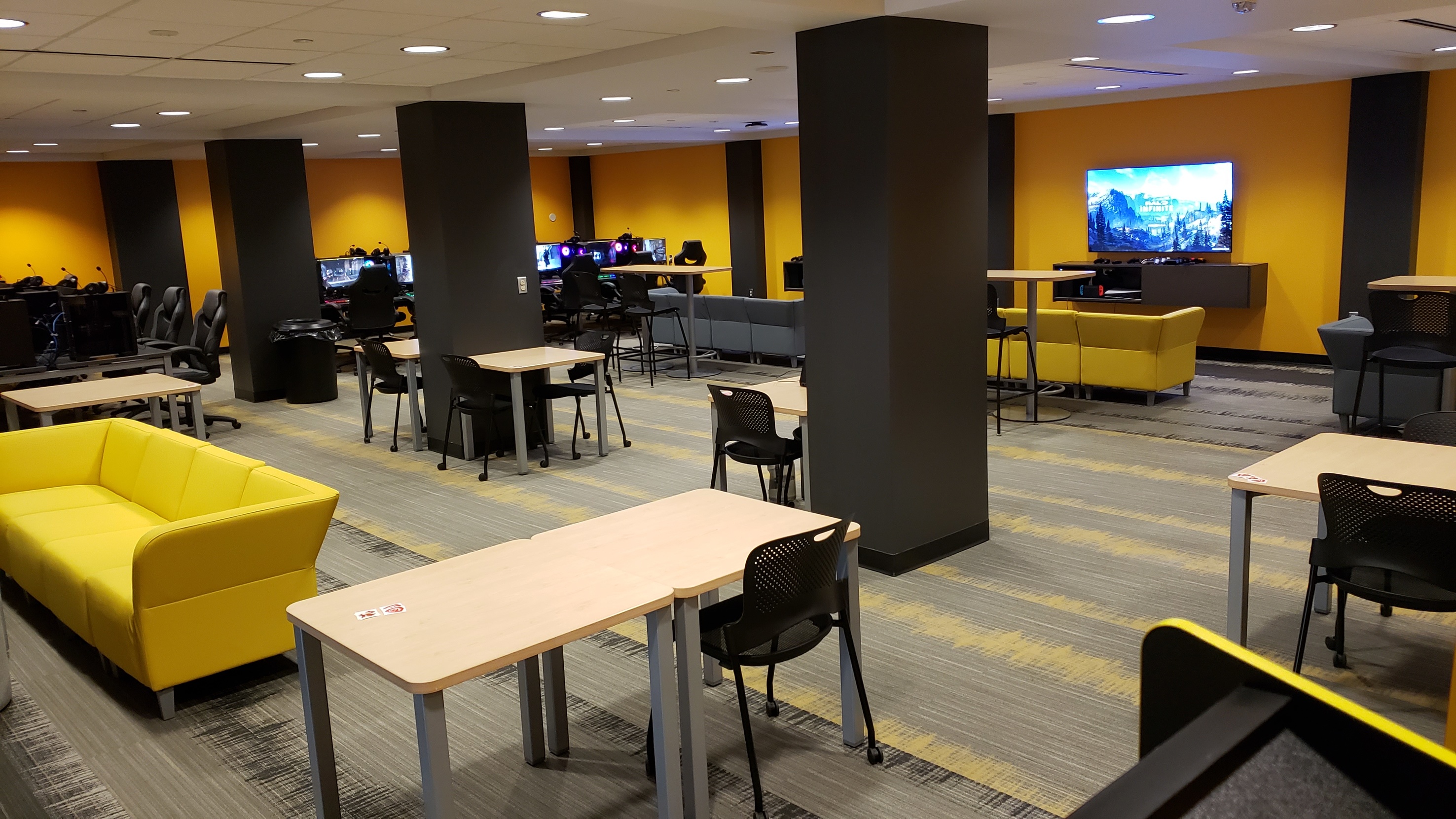 Esports Arcade | Iowa Memorial Union - Division of Student Life | The ...