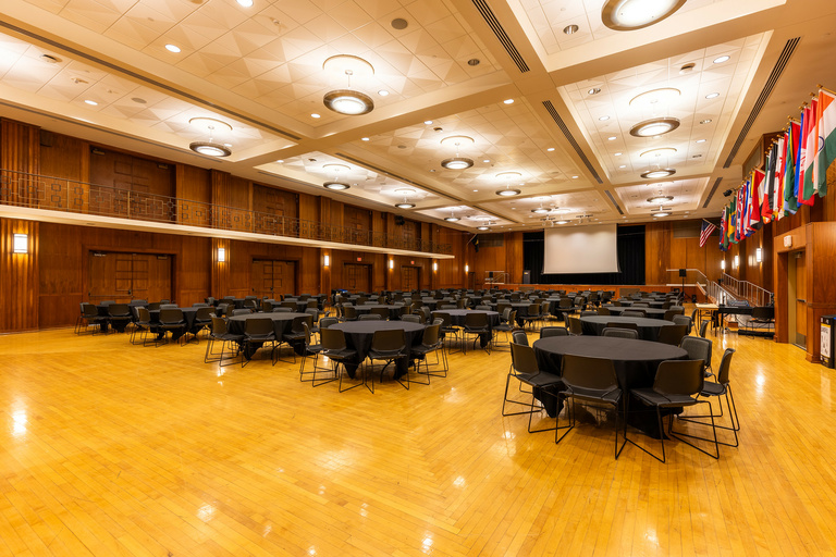 seating arrangement in the international ballroom