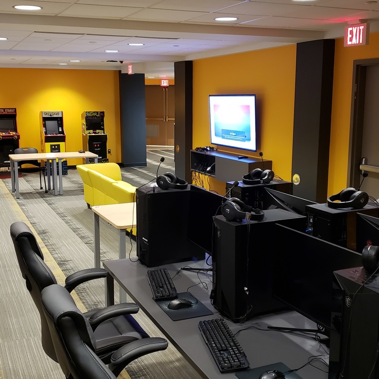 esports game room floor layout