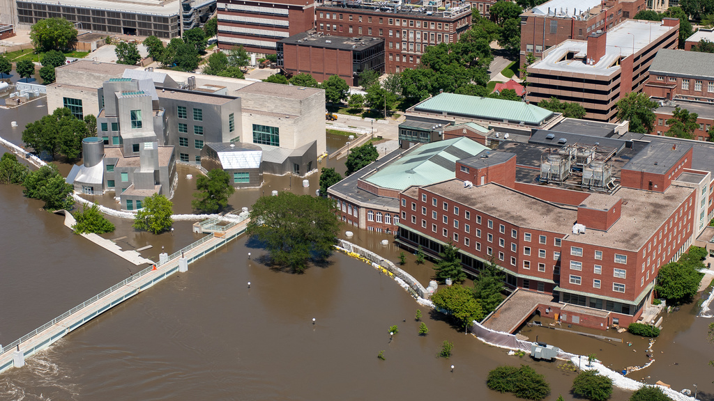 aerial view of the iowa memorial union during flood